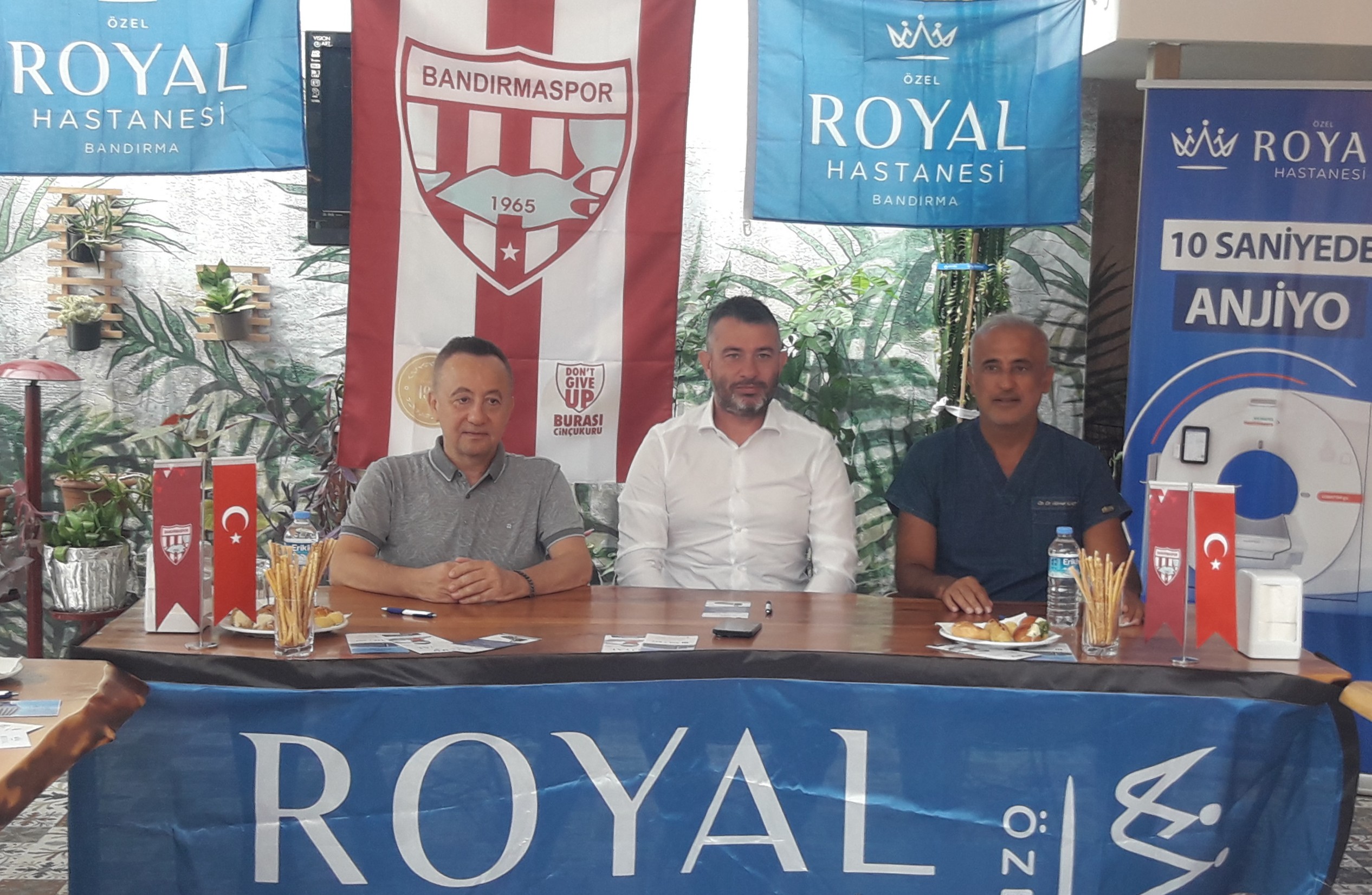 11 YILDAN BERİ DEĞİŞMEYEN SAĞLIK SPONSORU ROYAL HASATANESİ İLE YENİ SEZON İÇİN DE İMZALAR ATILDI…