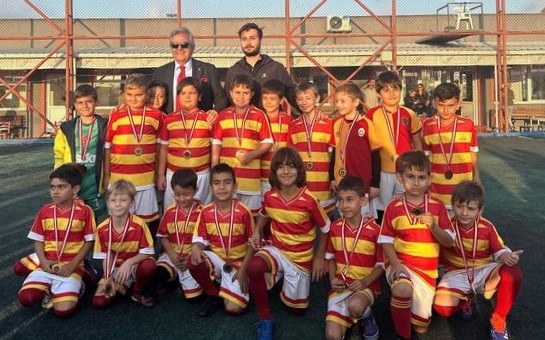 “29 EKİM CUMHURİYET KUPASI 2024” FUTBOL TURNUVASINDA ŞAMPİYON, BANDIRMA GENÇ ASLANLAR…