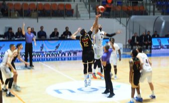 BORDO BASKET, ŞAMPİYONLUK YOLUNDAKİ İKİ KRİTİK VİRAJIN İLKİNİ SON ANDA DÖNMEYİ BAŞARDI…