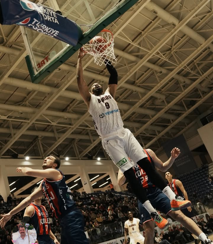 BORDO, YARI FİNALDE…