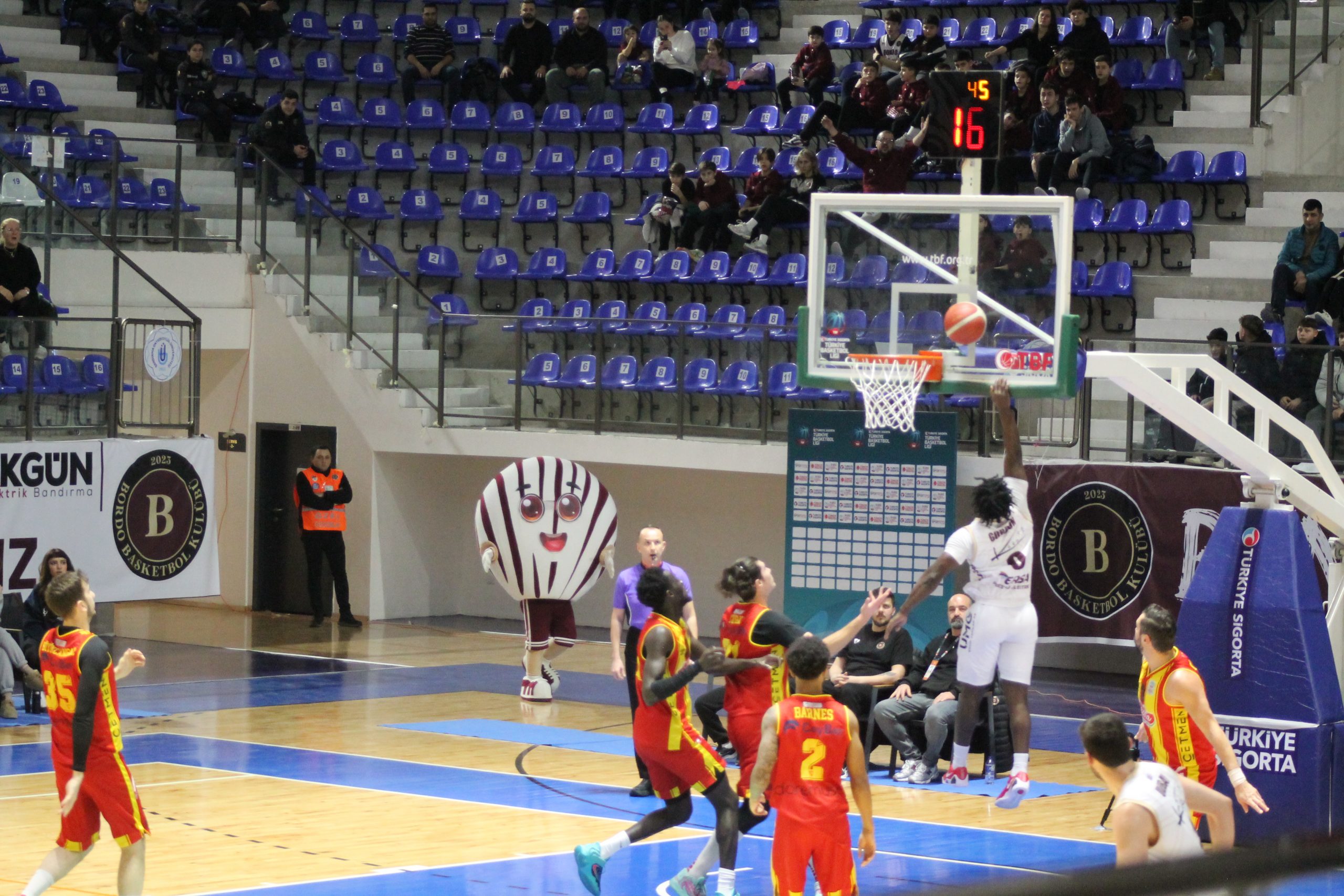 BORDO BASKET, ŞAMPİYONLUK YOLUNDAKİ İKİNCİ VİRAJI ÇOK RAHAT DÖNDÜ…