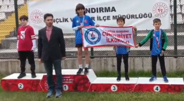 RÜZGARIN OĞLU ARİF OSMAN’IN BAŞARILARI HER YIL BİR KAT DAHA ARTARAK ÇIĞ GİBİ BÜYÜYOR…