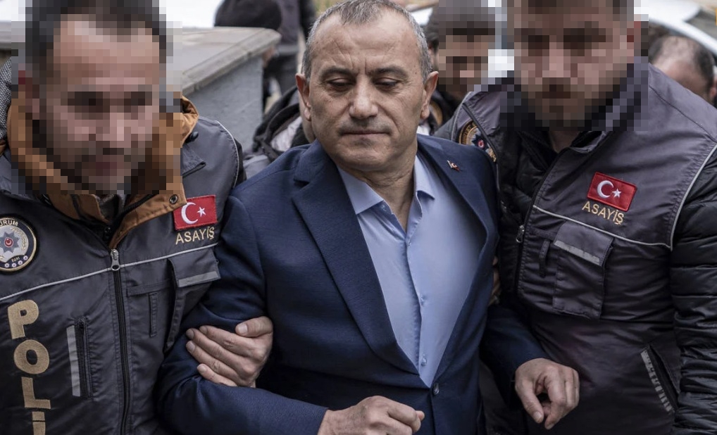 ESKİ BANDIRMA KAYMAKAMI TUNCAY SONEL TUTUKLANDI…