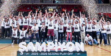 EFSANE GERİ DÖNDÜ… BORDO SÜPER LİG’DE…