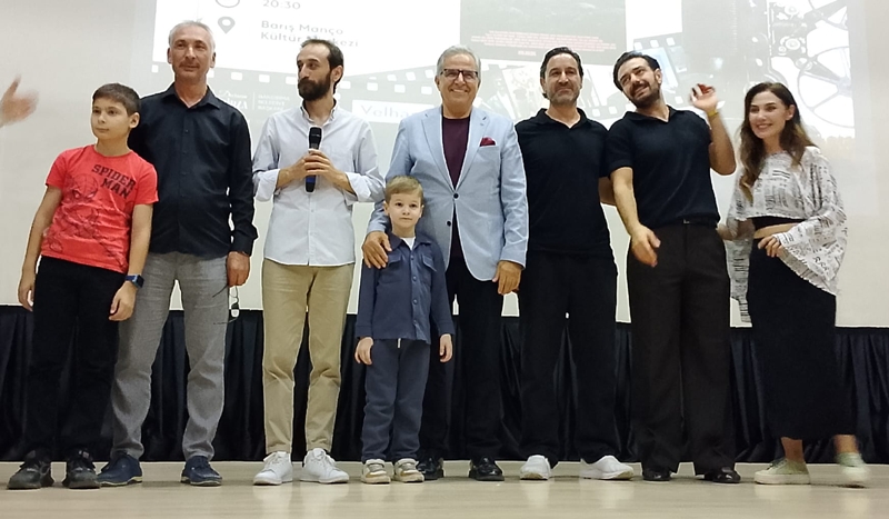ÖDÜLLÜ FİLM “GÜNDÜZ VE GECE” GALA GECESİNDE BANDIRMA’DA SİNEMASEVERLERLE BULUŞTU…