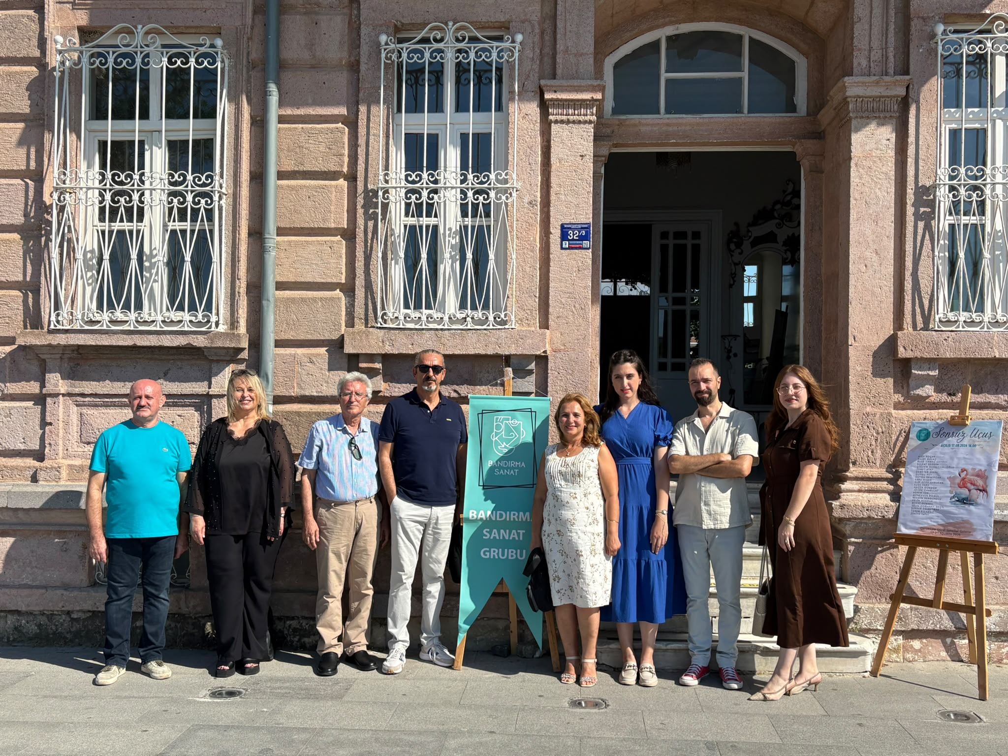 BANDIRMA SANAT GRUBU’NUN; “SONSUZ UÇUŞ KARMA SERGİSİ” ÇANAKKALE’DE YOĞUN İLGİ GÖRDÜ…