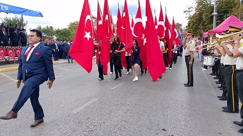 BANDIRMA, KURTULUŞUNU BÜYÜK BİR COŞKUYLA KUTLADI…