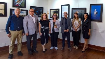 “BİR GÖL HİKAYESİ FOTOGRAF SERGİSİ” BANDIRMA’DA FESTİVALİN ARDINDAN, ÇANAKKALE’DE DE; YERLİ YABANCI FOTOGRAF SEVERLERDEN YOĞUN İLGİ…